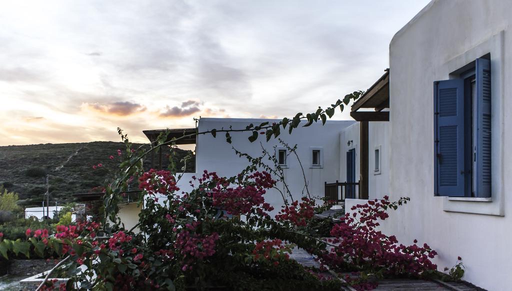 Andros Maisonettes เอโยสเพโตรส ภายนอก รูปภาพ